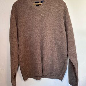 GAP Men's Tan V-Neck Sweater